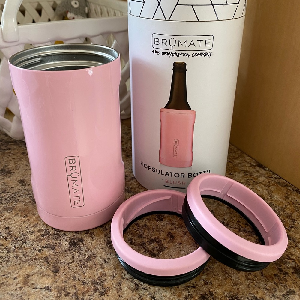 ⭐️SOLD⭐️ Brumate Hopsulater Bottle